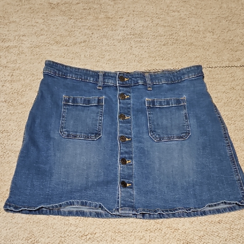 GAP Medium Blue Denim Button-Front Mini Skirt